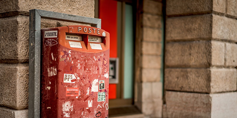 Old fashioned red postbox
