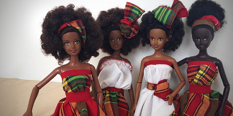 4 Malaville dolls in tartan print clothes