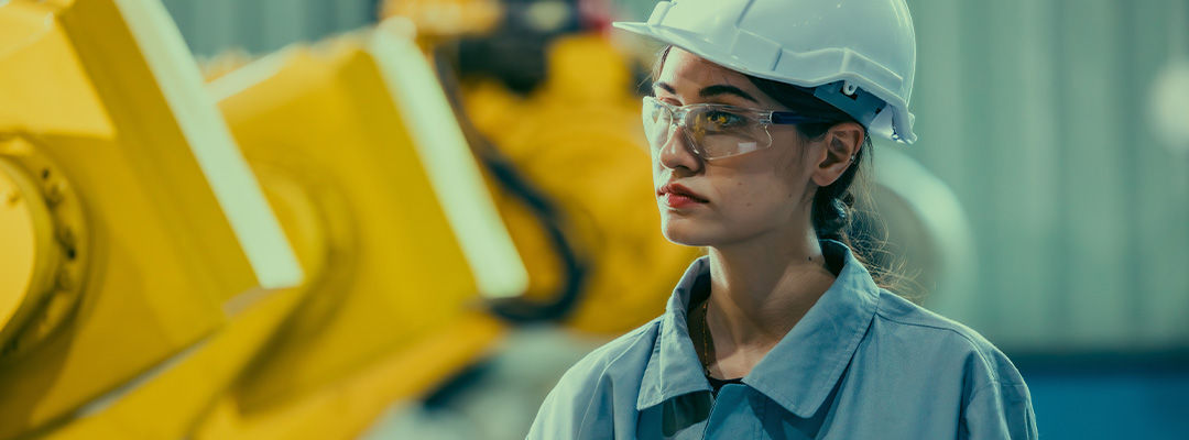 woman in a hard hat