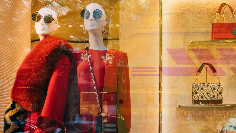 mannequins in shop window