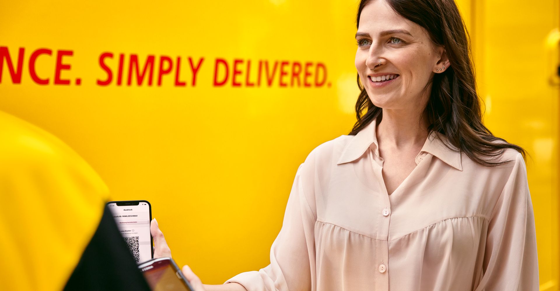 happy customer receiving an express delivery package from dhl express